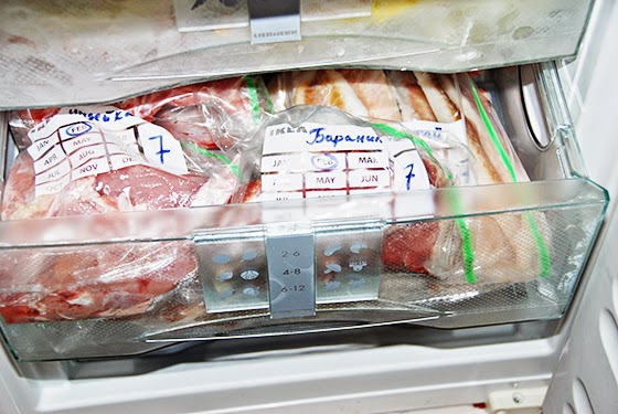 знаю 
					5 порад по зберіганню продуктів в морозильній камері				